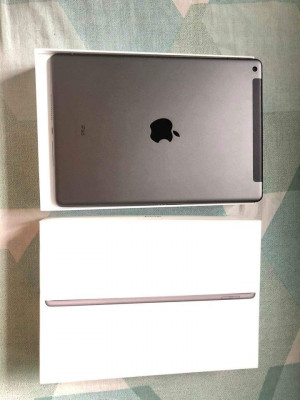 IPAD 8TH GEN 128gb WIFI WITH SIM SLOT