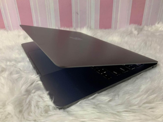 Macbook Pro 13-inch 2020 Intel Core i5