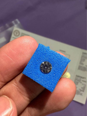 Loose Round Cut Diamond With IGI Certificate