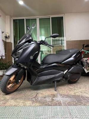 Yamaha Xmax 300