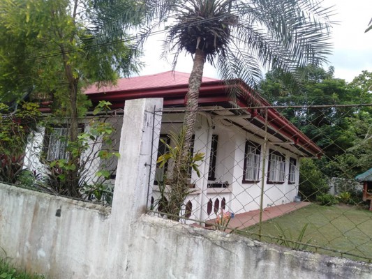 HOUSE & LOT FOR SALE