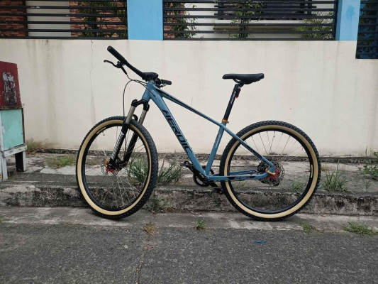 MOUNTAIN BIKE FOR SALE