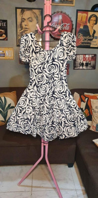 Mini dresses ALL for 300