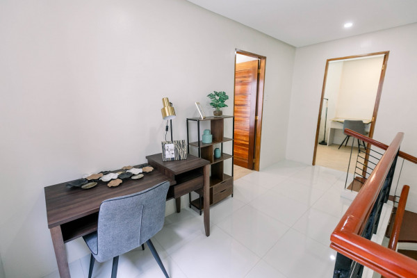 Fabulous Modern Townhouse For Sale in Diliman Quezon City