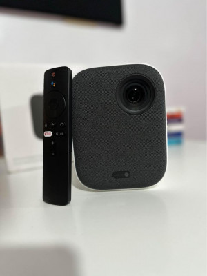 Mi Smart Android Projector