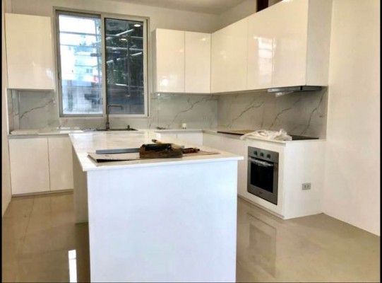 House and Lot - Quezon City