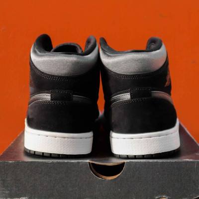Air Jordan 1 Mid "Black Anthracite" 2019