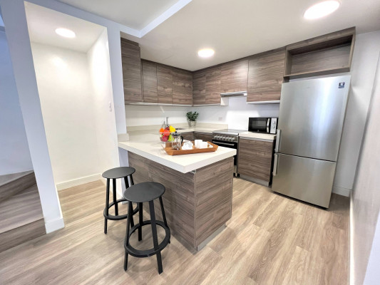 Alluring Crisp Townhouse for Sale near Congressional Ave.