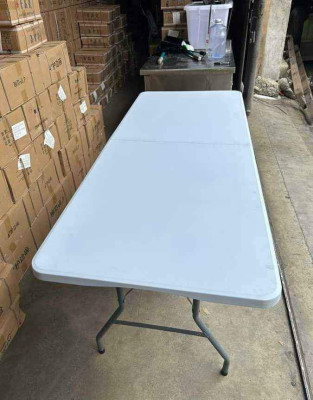 6FT. HEAVY DUTY FOLDING TABLE