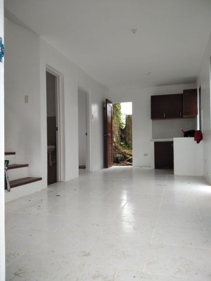 House and Lot - Sta. Rosa, Laguna