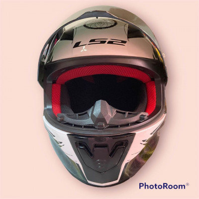 Ls2 helmet (preloved but not abused)