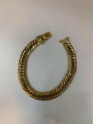 18K Japan Gold Bracelet 12cut 50.1g 8”