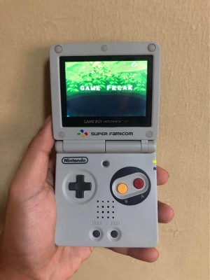 Gameboy Advanced SP Famicom