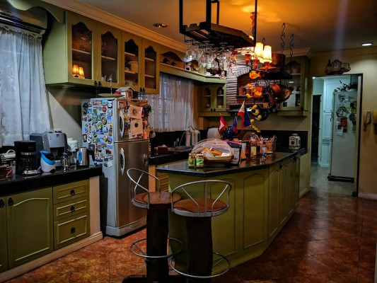 Ayala Alabang House and Lot for Sale