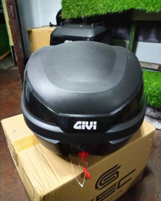 QUALITY TOPBOX with HEAVY DUTY BRACKET