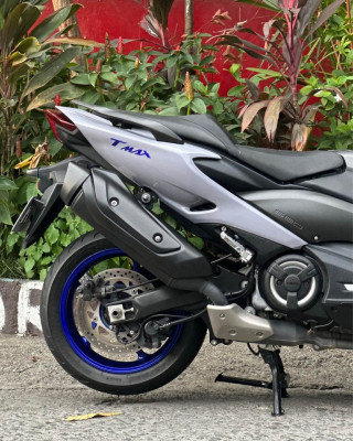 2021 Yamaha tmax 560