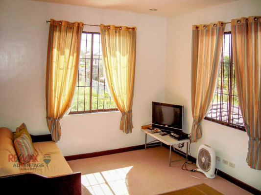 AN INTELLIGENT CHOICE FOR YOUR CHILD'S BRIGHT MIND