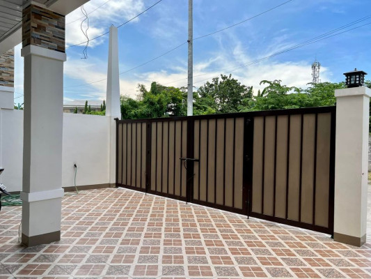 HOUSE AND LOT FOR SALE!!!