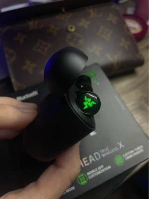 ORIGINAL Razer Hammerhead Wireless Earbuds