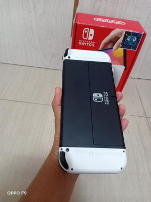 For sale Nintendo Switch Oled