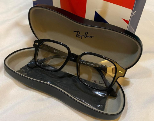 FS: Orig. RayBan Black Frame (gloss black)