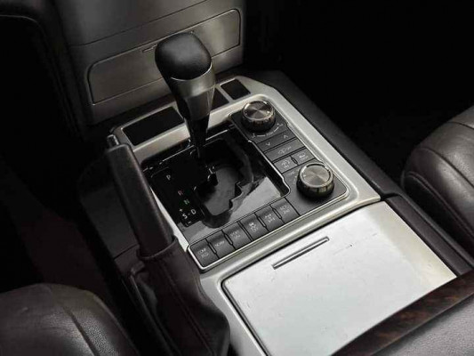 2010 Toyota land cruiser