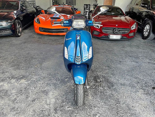 2023 Vespa sprint abs 150