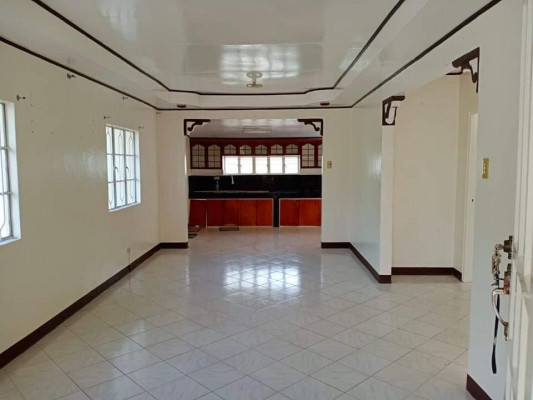 TAGAYTAY HOUSE AND LOT FOR SALE