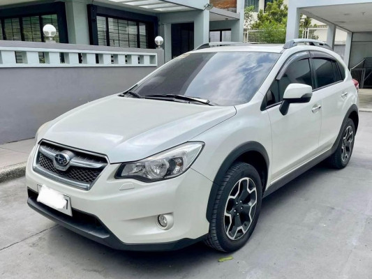 2014 Subaru XV 2.0i CVT Automatic Gas - Pearl White