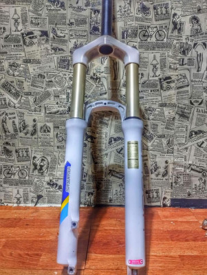 For Sale: Suntour Epicon 26er Air Fork