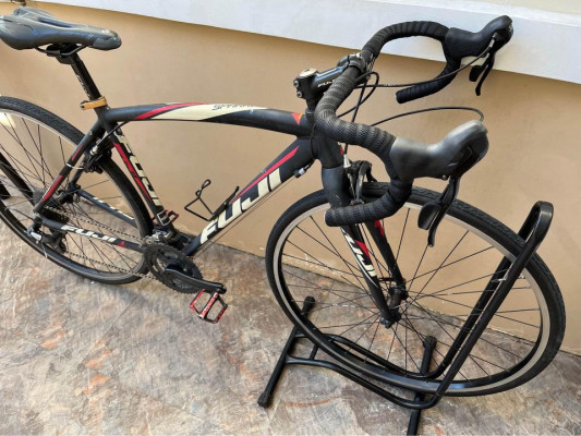 Fuji hybrid bike road bike gravel bike