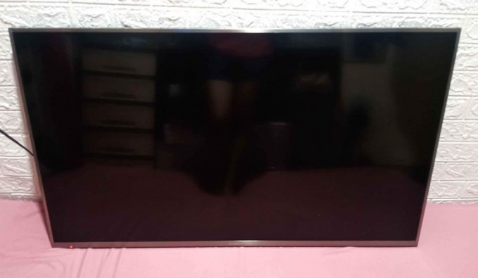 DEVANT 50" ULTRA HD SMART TV