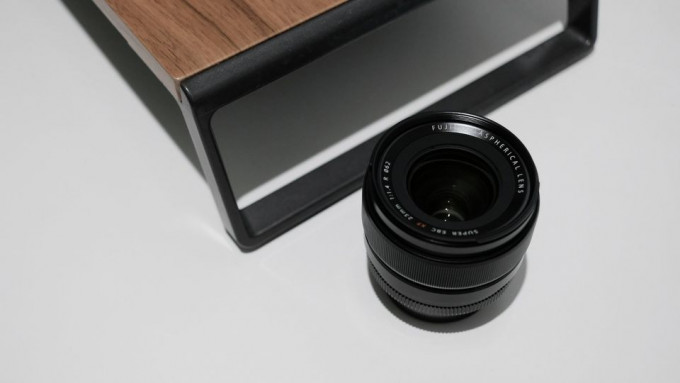 Fujifilm 23mm F1.4 V1 (Like new)