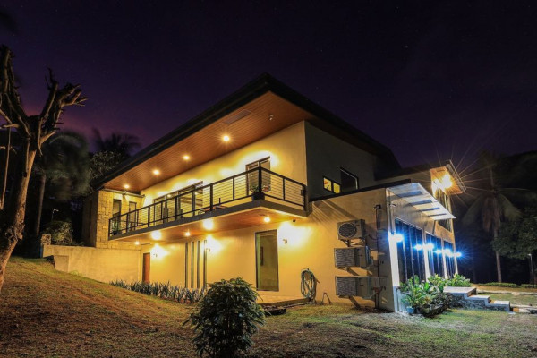 Vacation House For Sale in Batangas