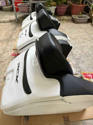 PCX 160 Top box honda gold wing inspired