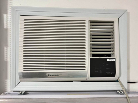PANASONIC AIRCON 1.5hp WINDOW TYPE