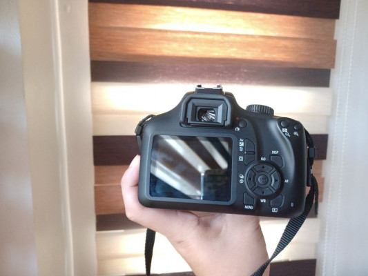 Canon Eos 4000D For Sale