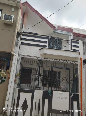 For Sale !! HOUSE AND LOT