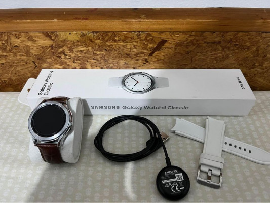 Samsung Galaxy Watch 4