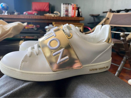 LV white gold