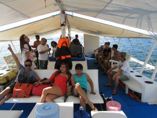 MACTAN ISLAND HOPPING RENT BOAT