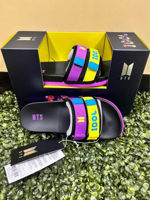 BTS IDOL Slides