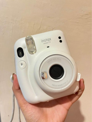 FUJIFILM INSTAX MINI 11