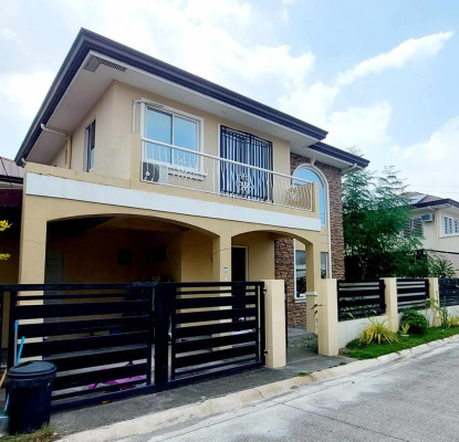 HOUSE ANGELES FOR SALE