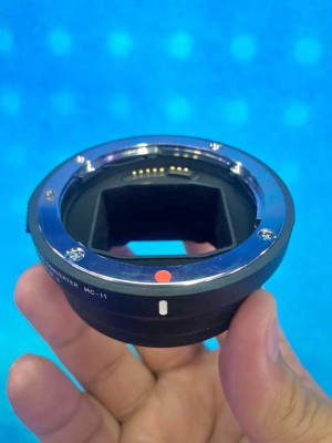 SIGMA MC-11 Mount Converter / Lens Adapter