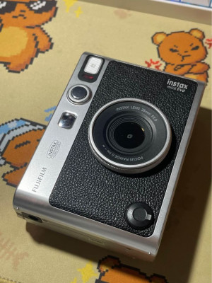 FUJIFILM INSTAX MINI EVO