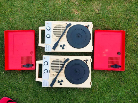 Columbia GP-3 Portable Turntable