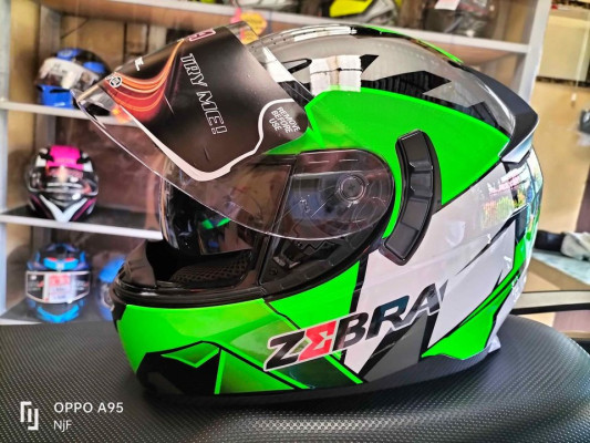ZEBRA DUAL VISOR HELMET