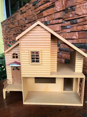 DOLL HOUSE WITH FREE WOODEN FURNITURES