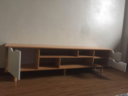 TV Rack (140x30x38cm)